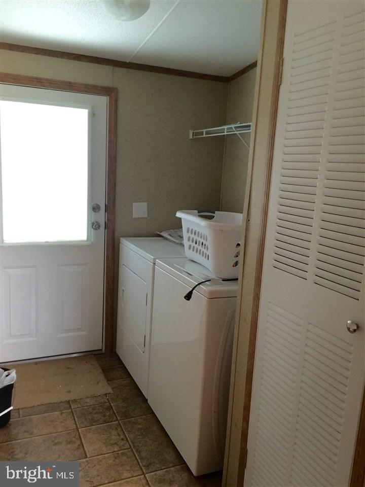 PINE MANOR - Residential