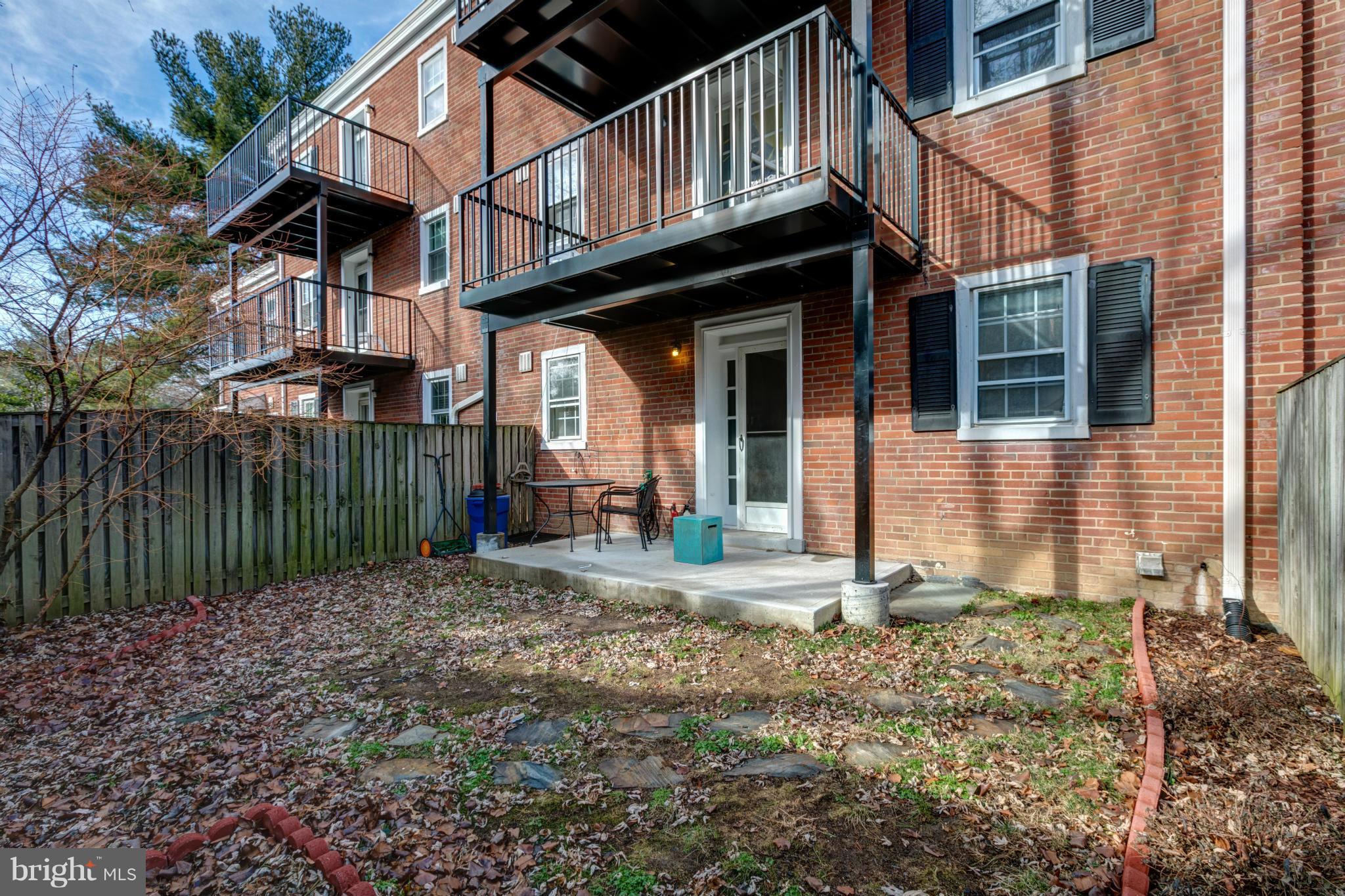 FAIRLINGTON VILLAGES - Residential Lease