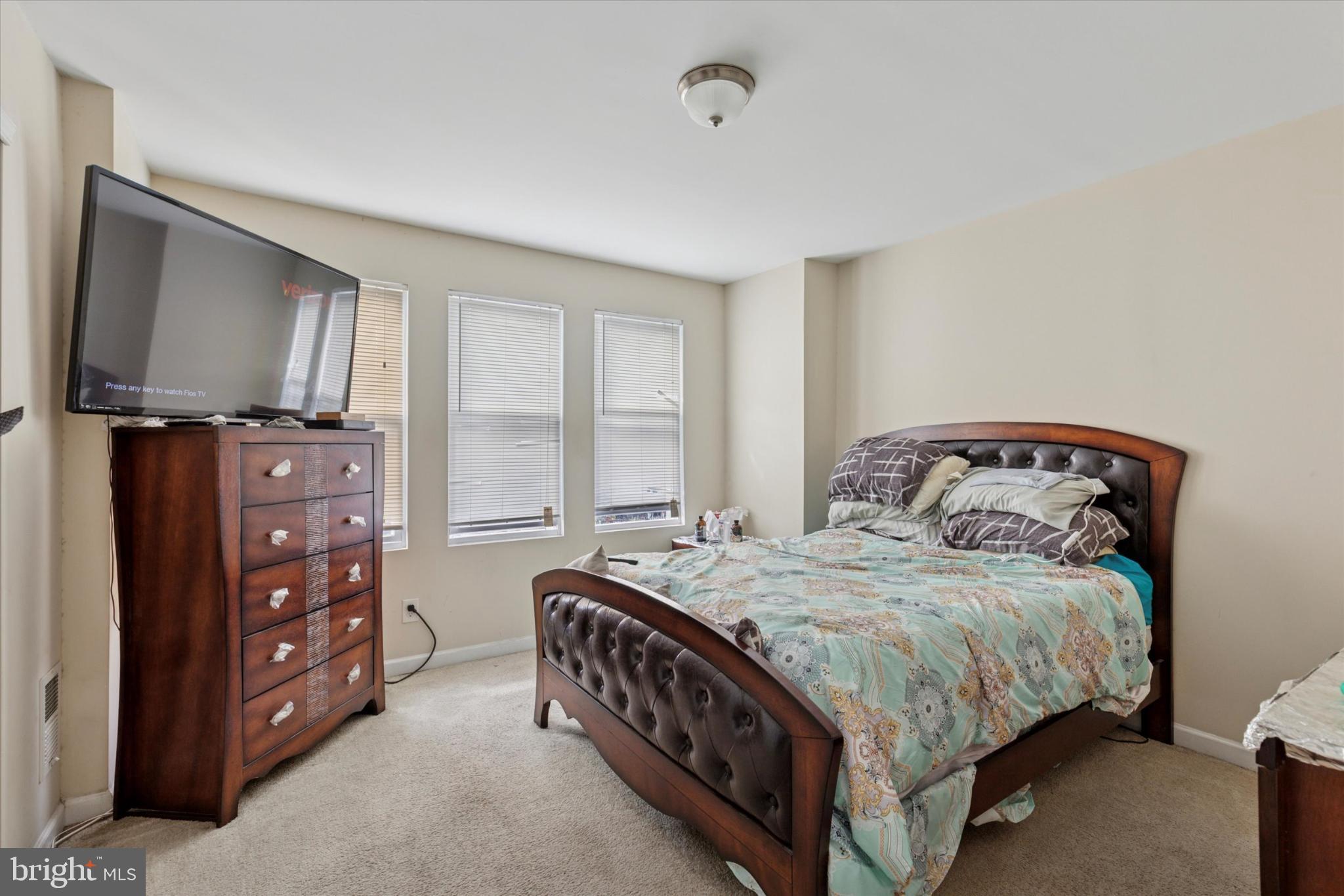 WEST OAK LANE - Residential