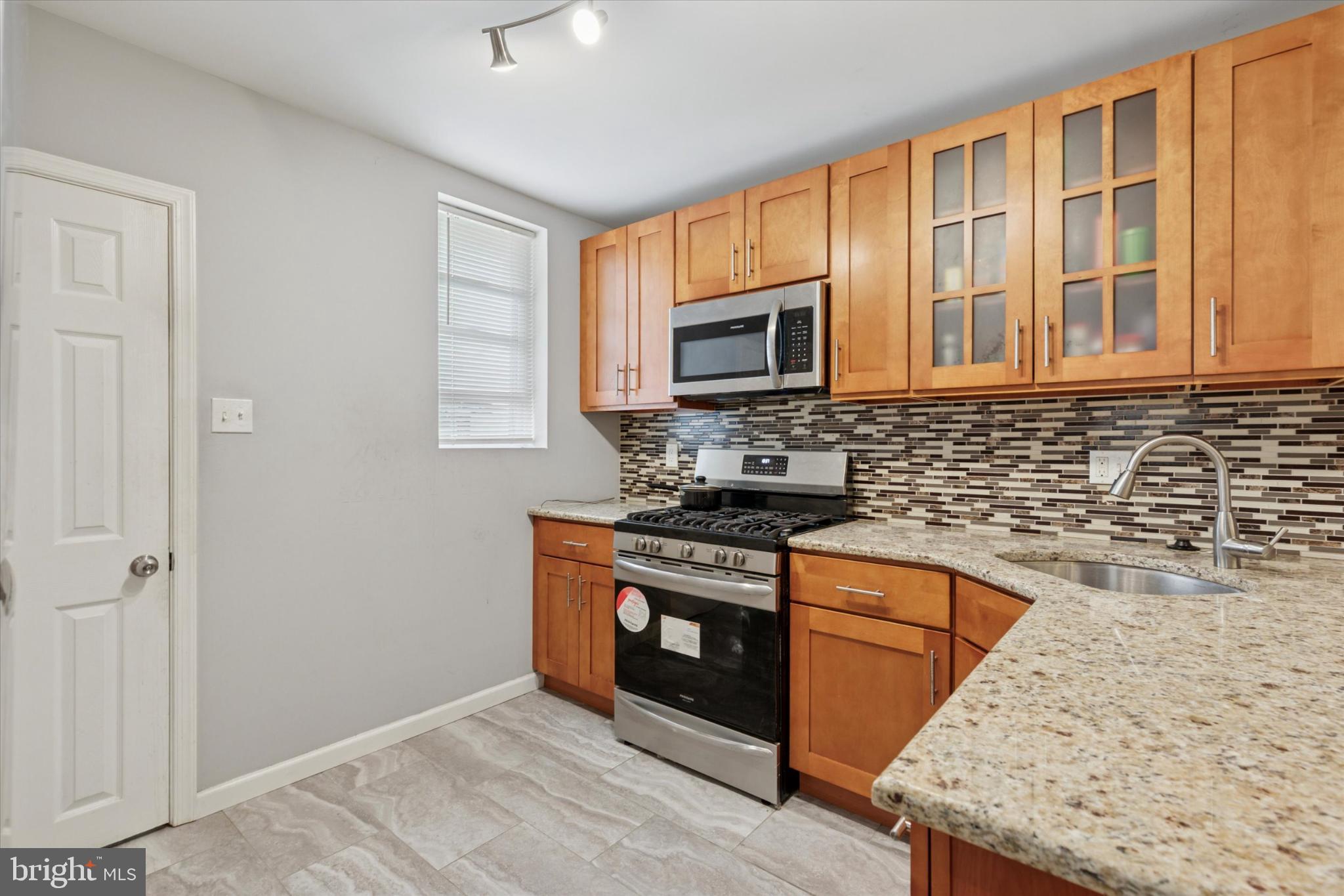 WEST OAK LANE - Residential