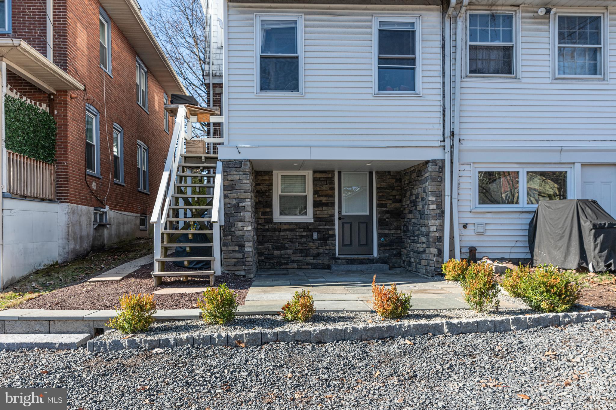 DOYLESTOWN BORO - Residential Lease