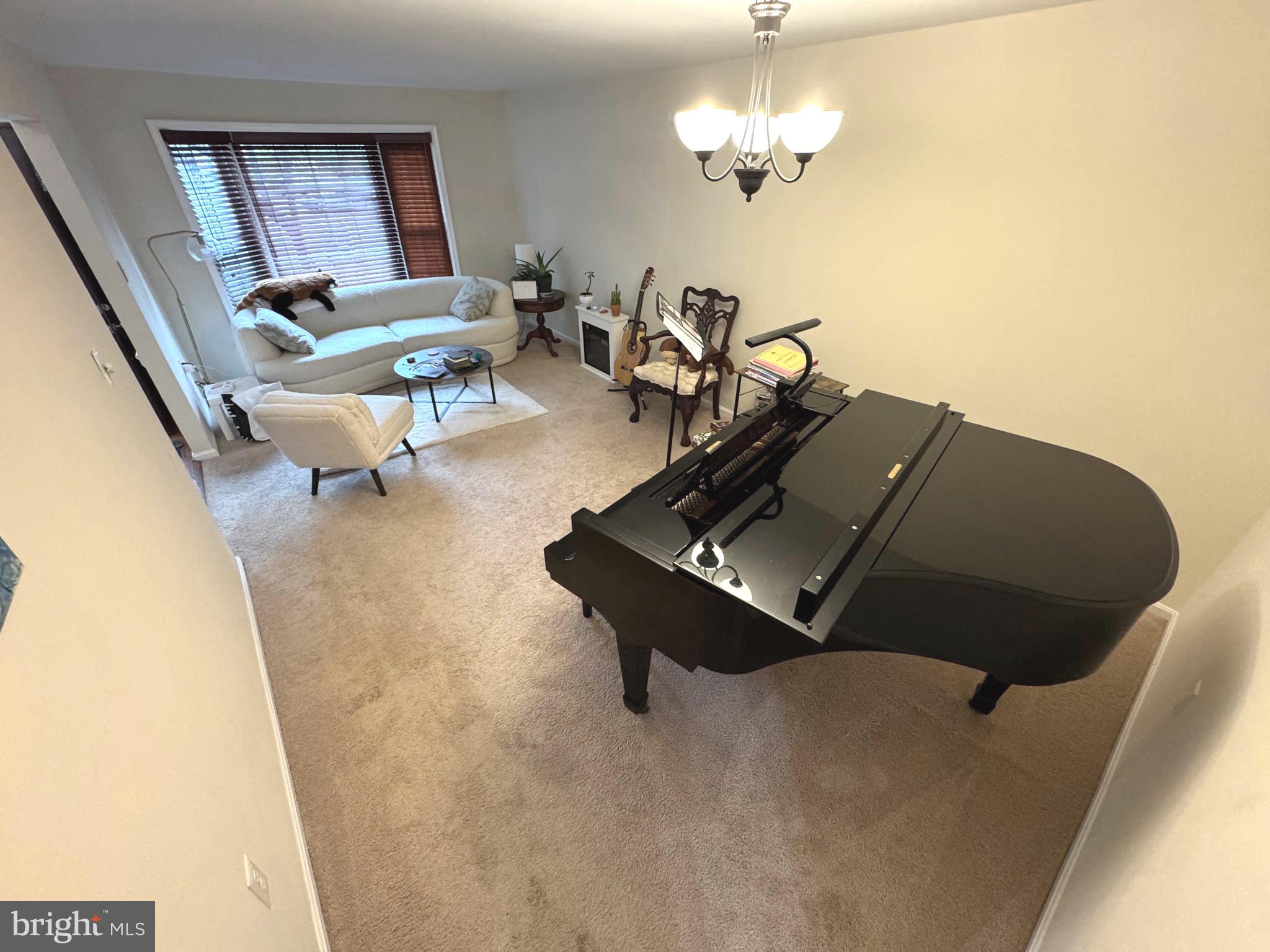 COLONY PARK - Residential Lease