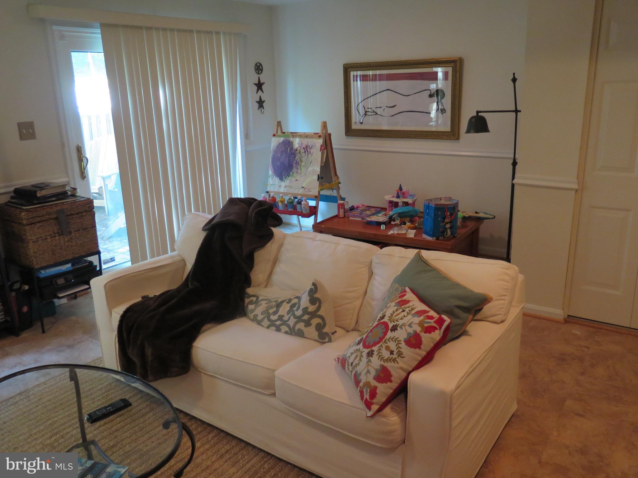 COLONY PARK - Residential Lease