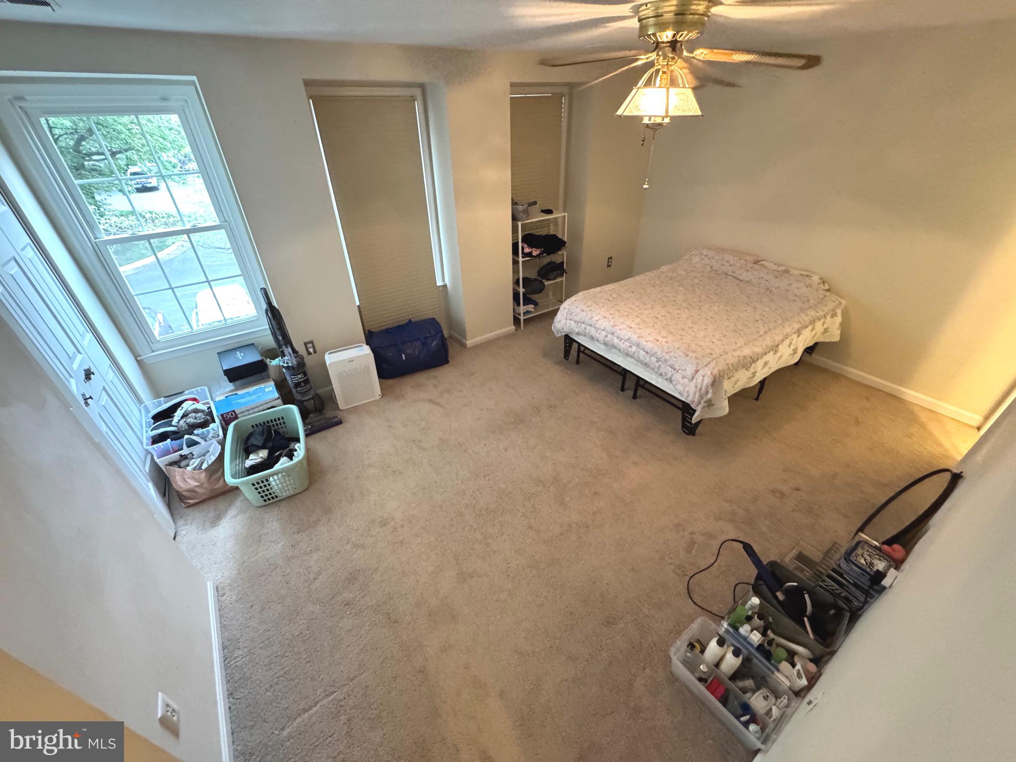 COLONY PARK - Residential Lease