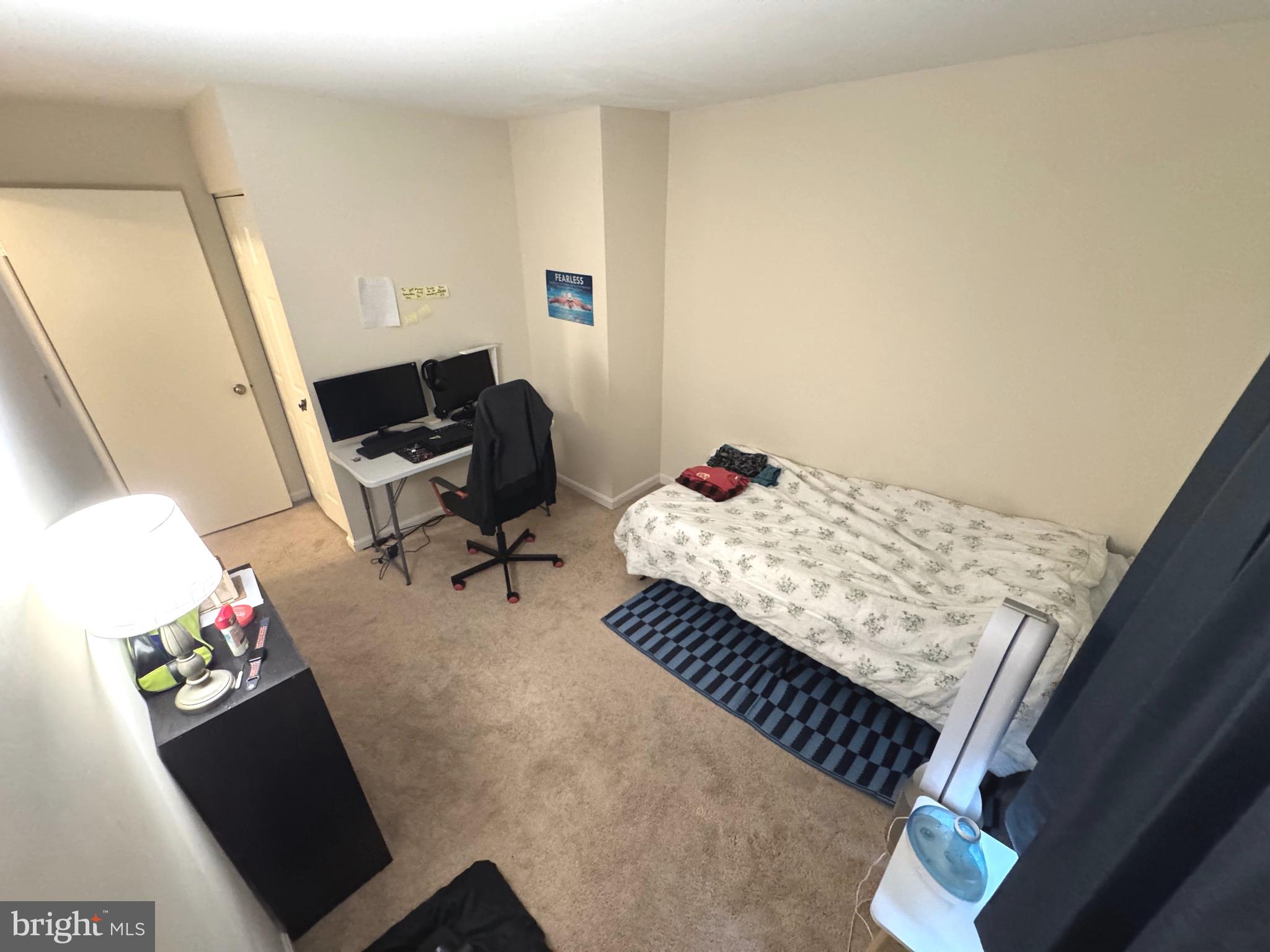 COLONY PARK - Residential Lease