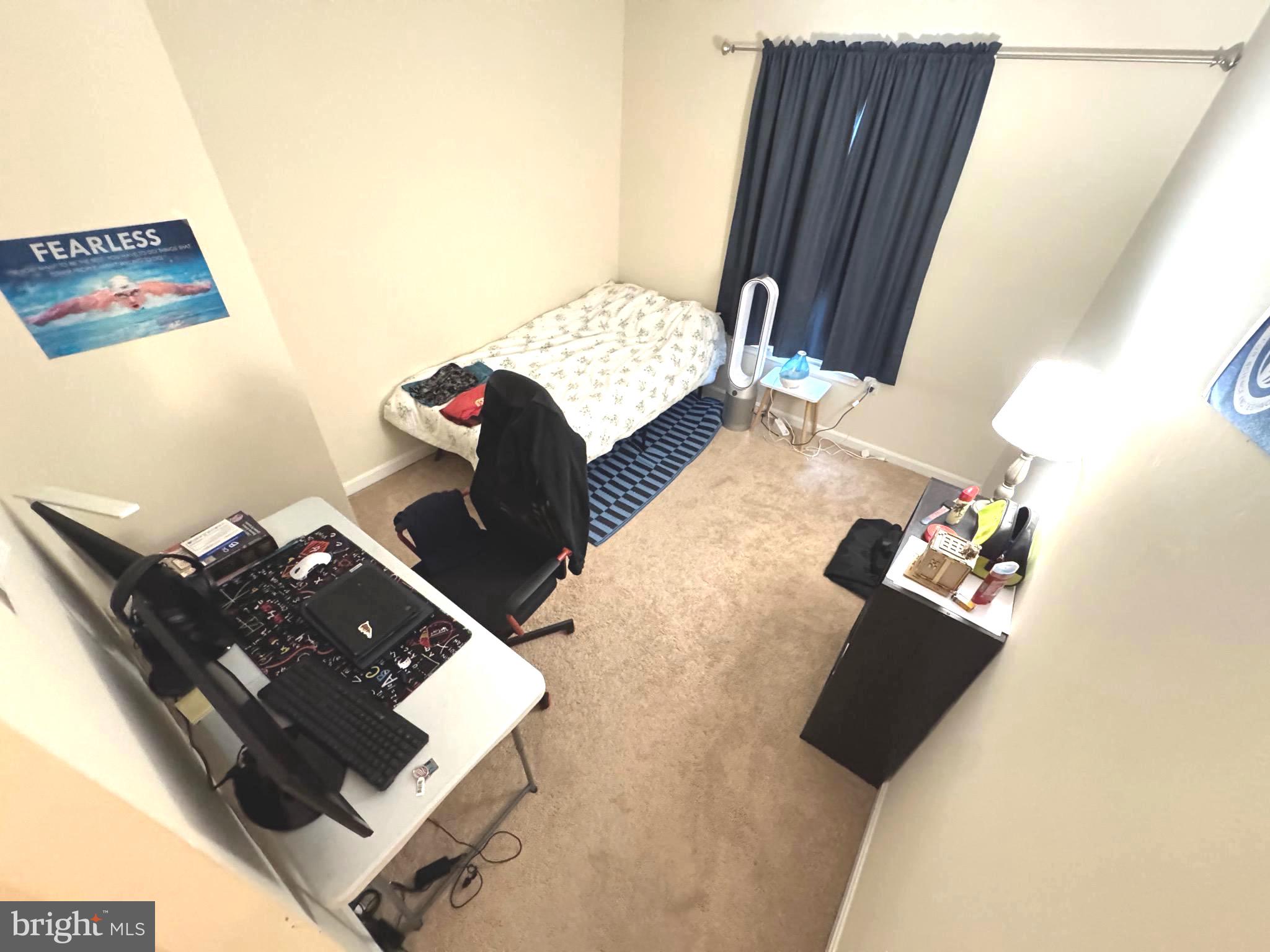 COLONY PARK - Residential Lease