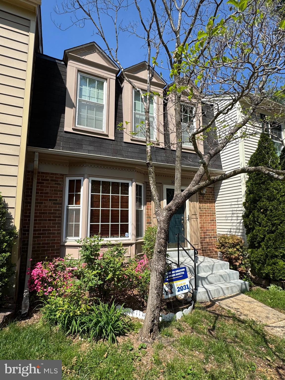 COLONY PARK - Residential Lease