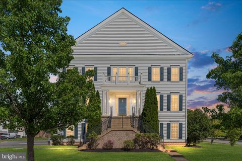 Photo of 11650 Iron Brigade Unit Avenue, BRISTOW, VA 20136 (MLS # VAPW2113540)