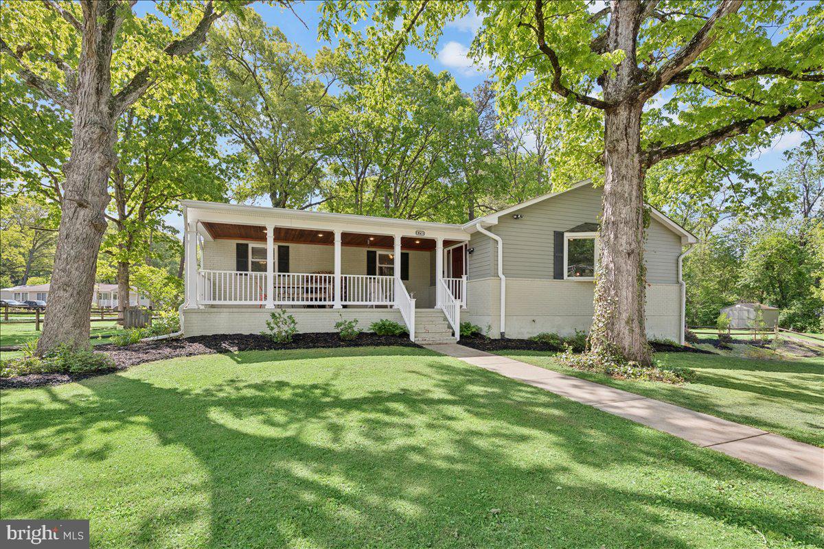 ELVATON ACRES - Residential