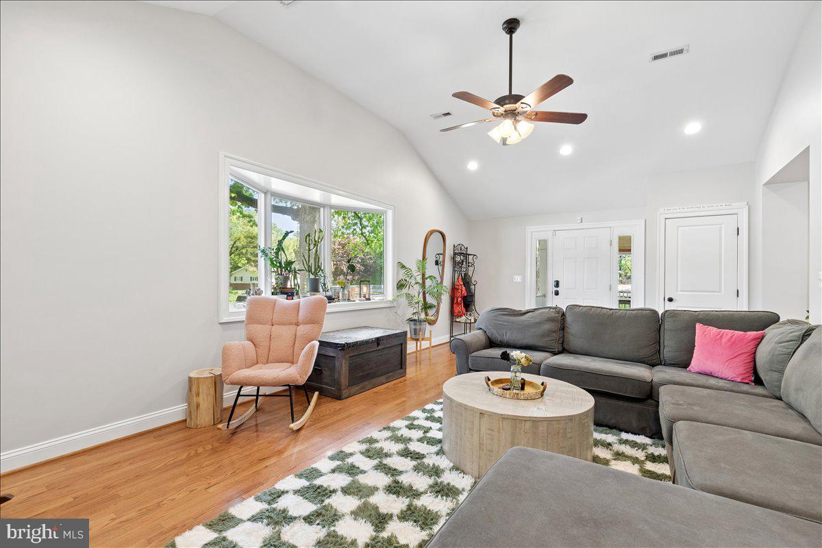 ELVATON ACRES - Residential