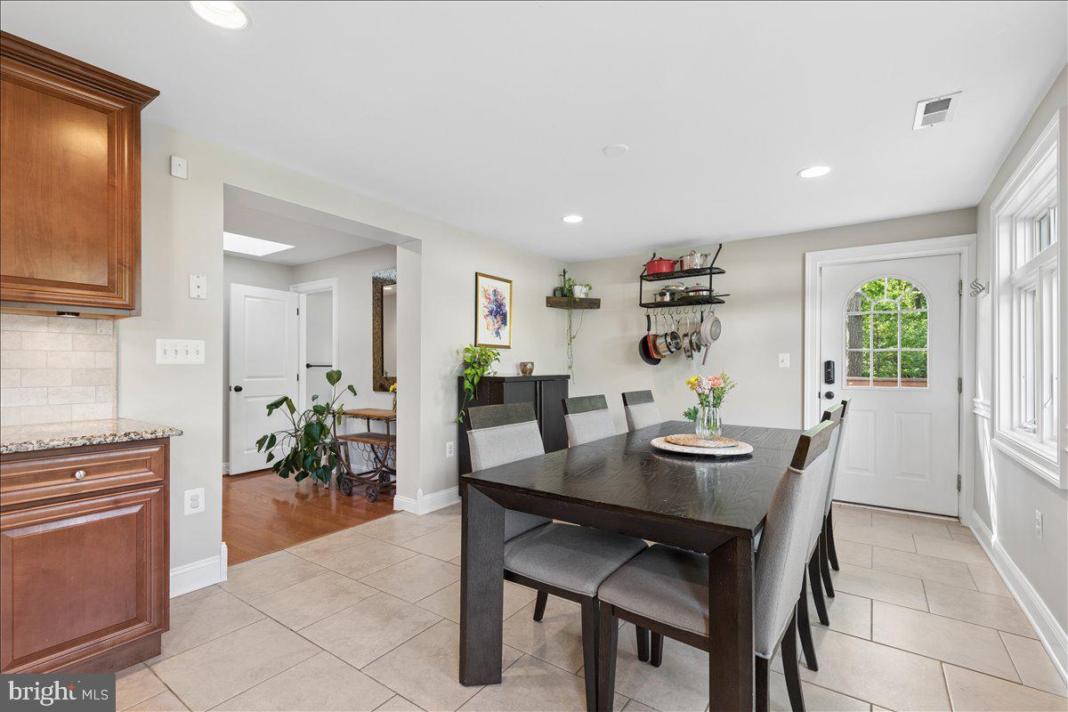 ELVATON ACRES - Residential