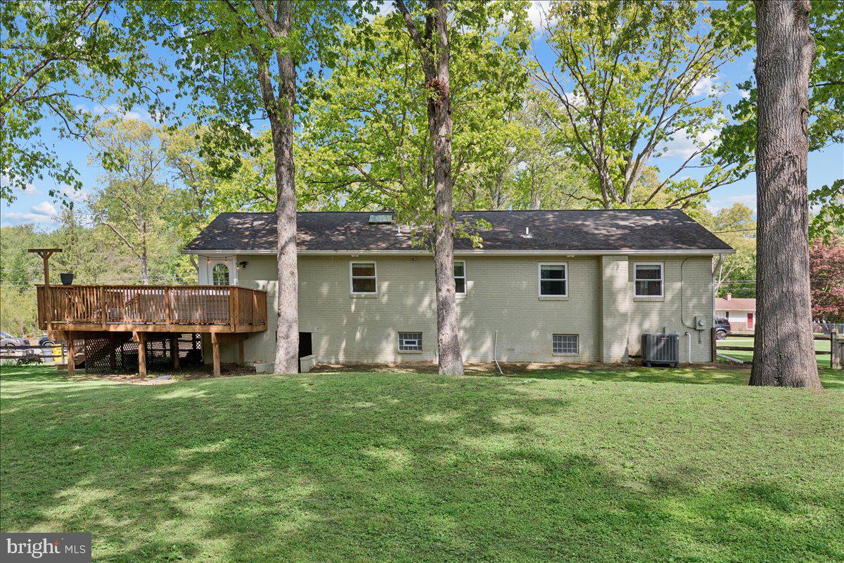 ELVATON ACRES - Residential