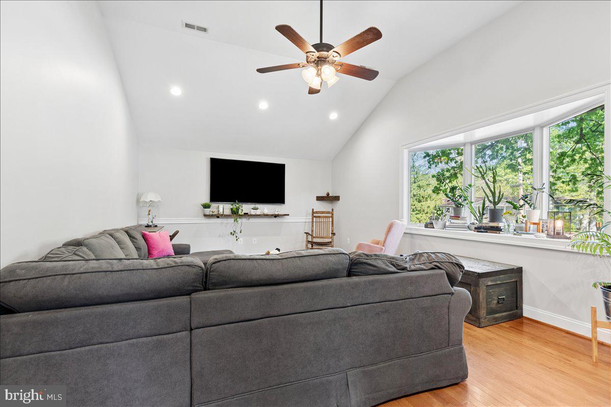 ELVATON ACRES - Residential