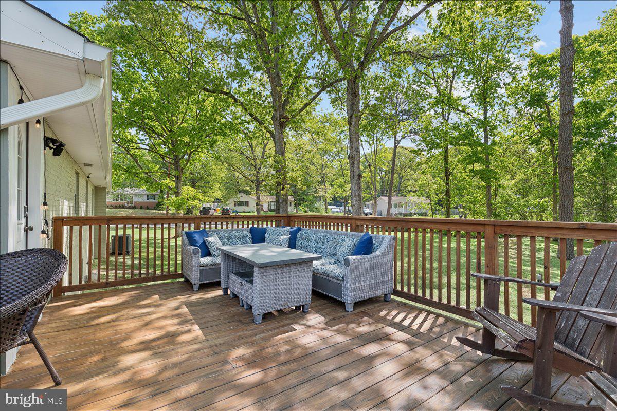 ELVATON ACRES - Residential