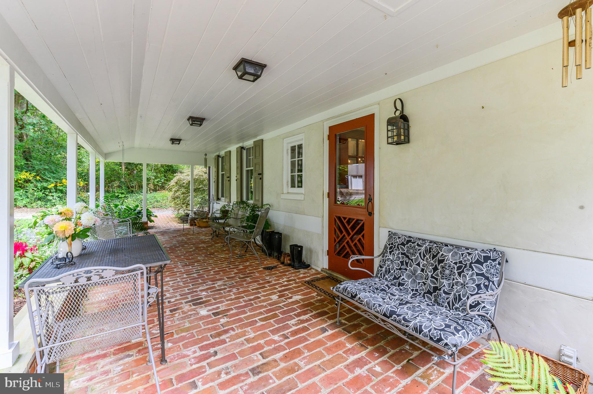 RADNOR HUNT - Residential