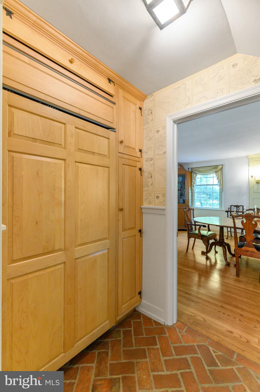 RADNOR HUNT - Residential