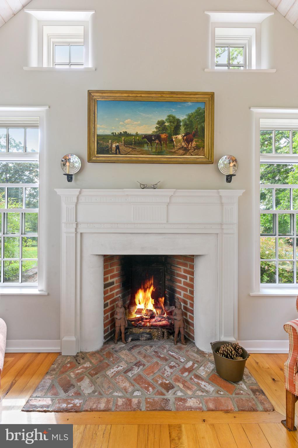 RADNOR HUNT - Residential