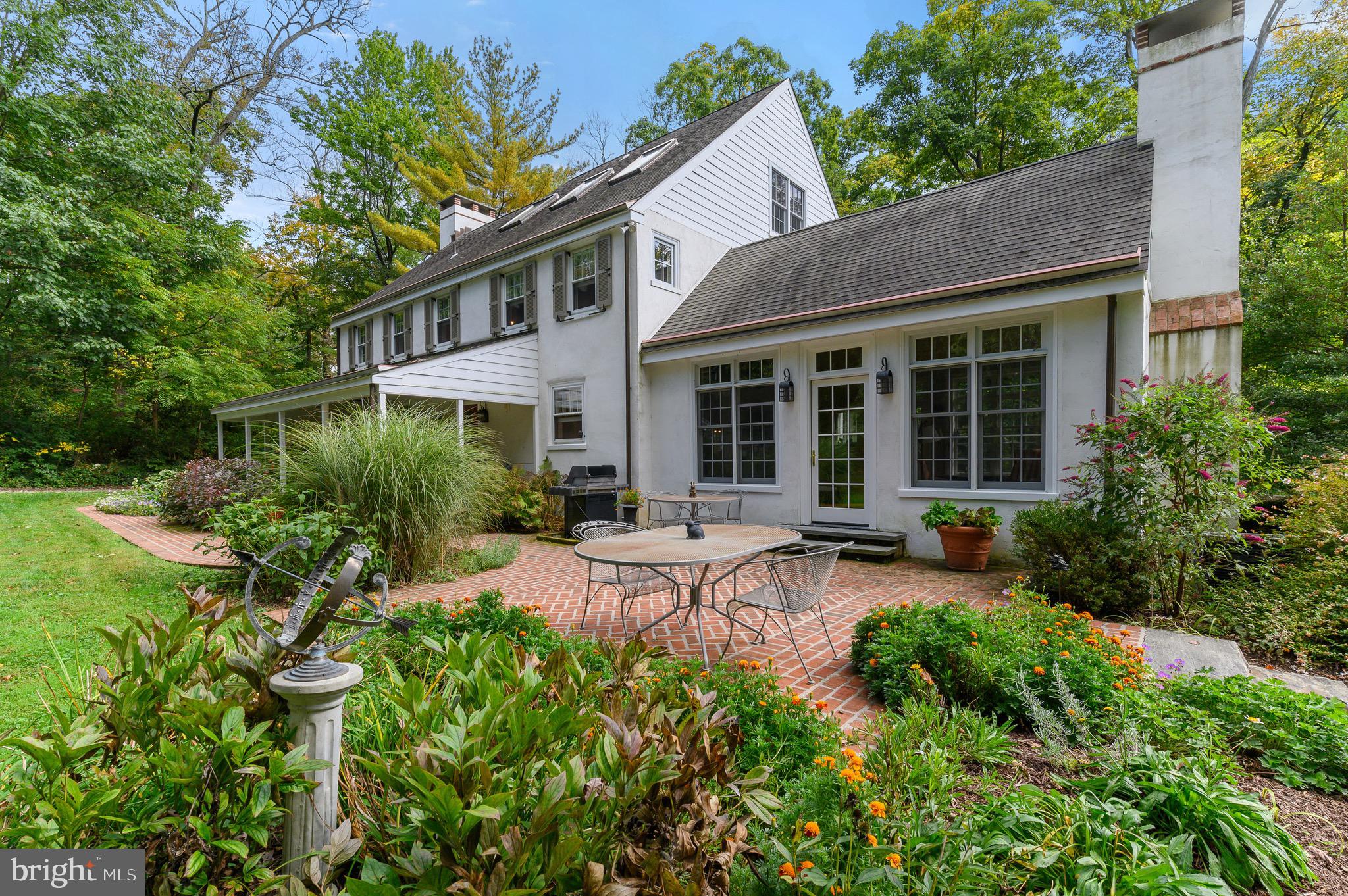 RADNOR HUNT - Residential