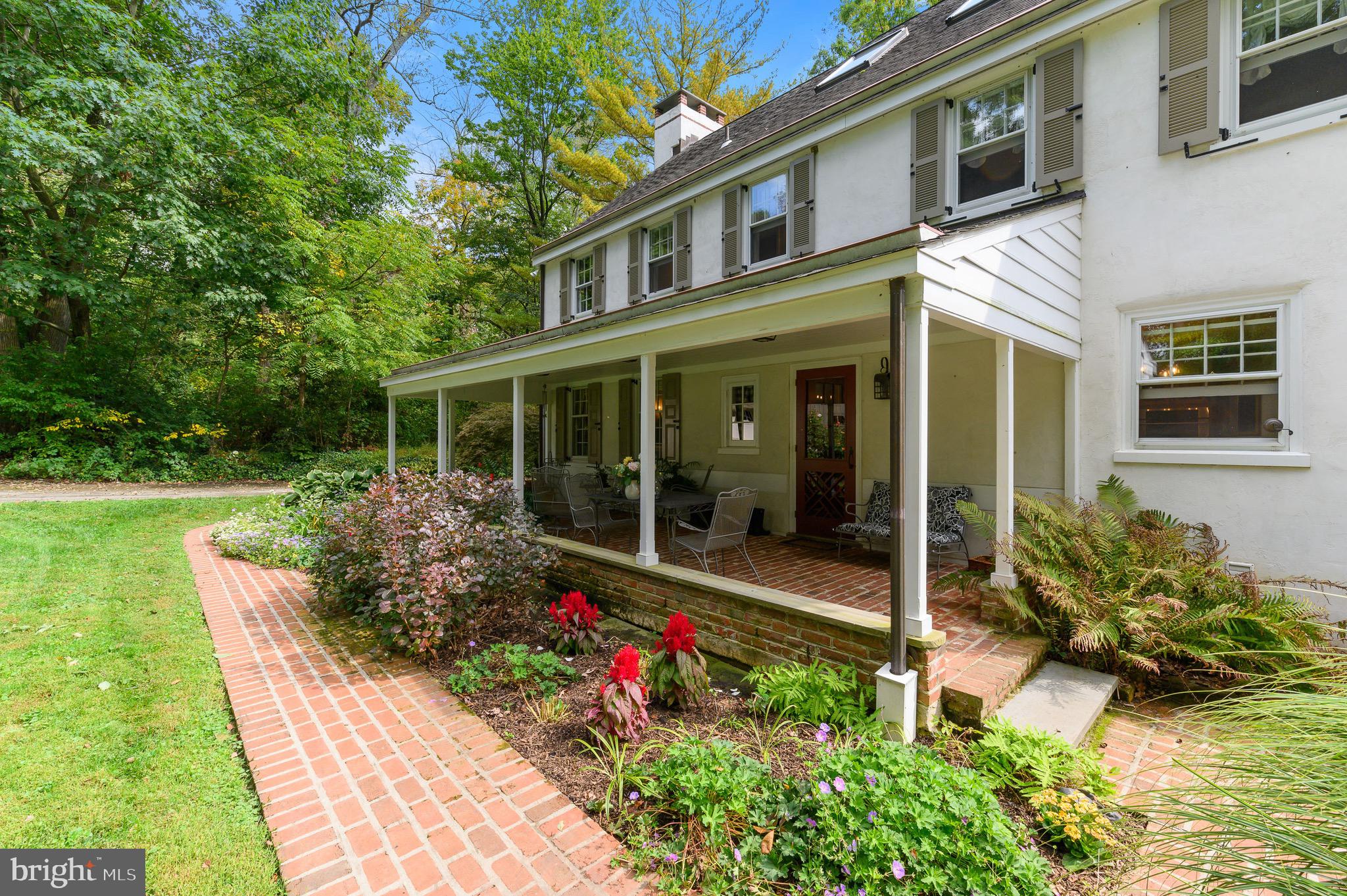 RADNOR HUNT - Residential