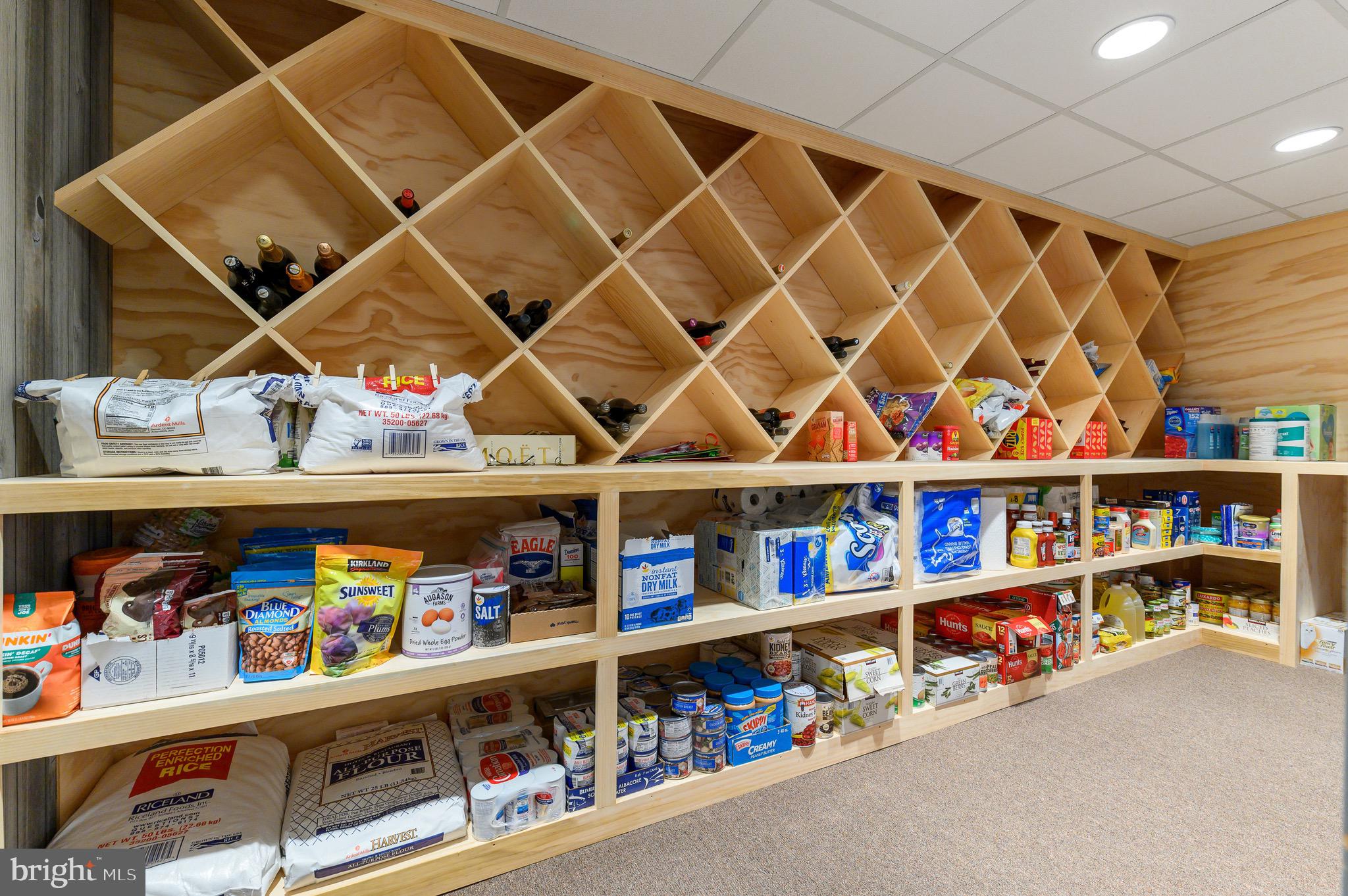 RADNOR HUNT - Residential