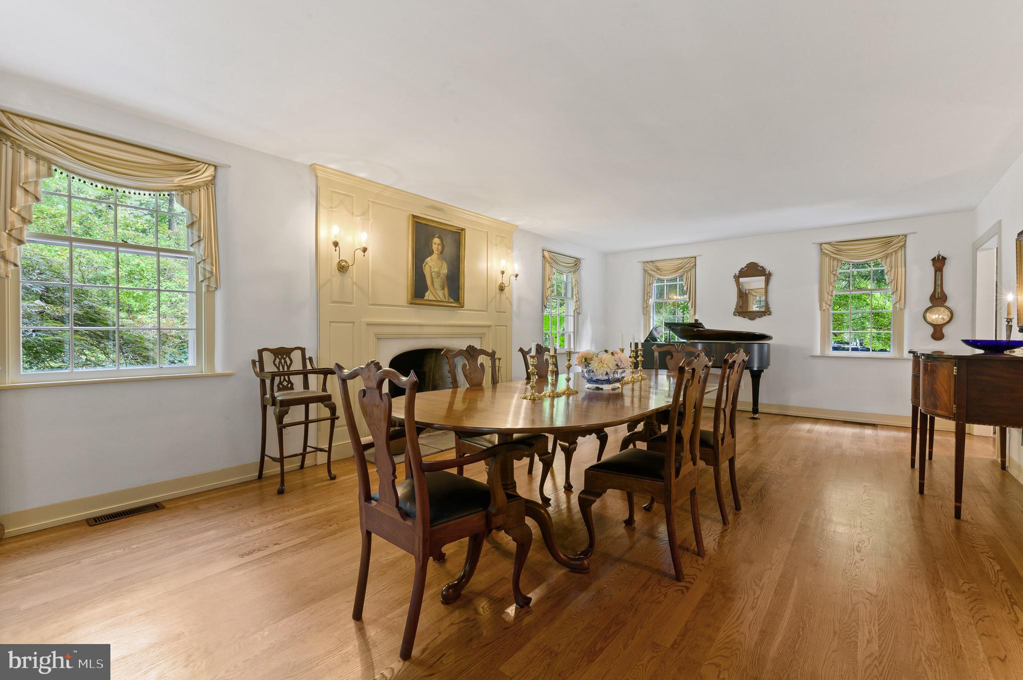 RADNOR HUNT - Residential