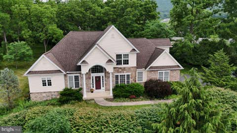 Homes For Sale - 248 Ivy Hill Drive<br/> STATE COLLEGE, PA 16801