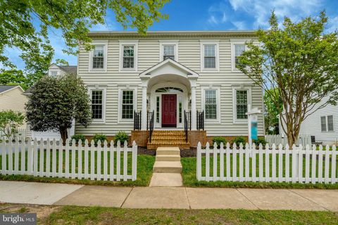 Photo of 20579 Middlebury Street, ASHBURN, VA 20147 (MLS # VALO2118440)