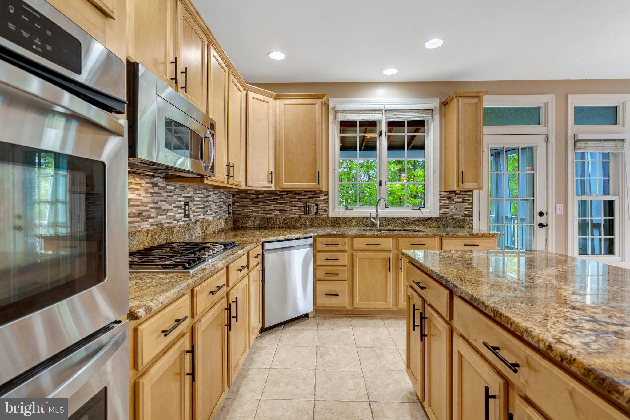 BELMONT GREENE - Residential