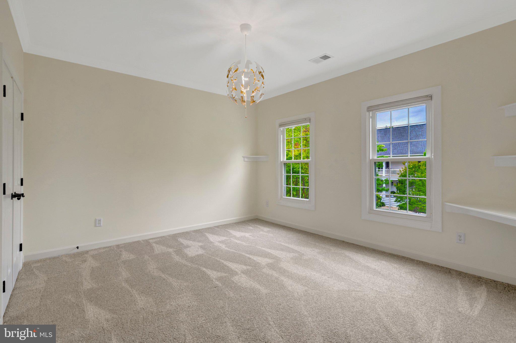BELMONT GREENE - Residential