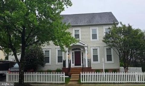 Photo of 20579 Middlebury Street, ASHBURN, VA 20147 (MLS # VALO2118440)