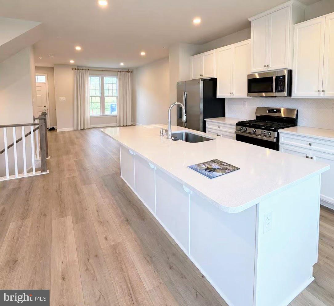 2550 BAYDON LANE