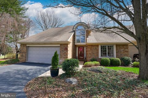 206 WILLOW VALLEY DRIVE LANCASTER PA 17602