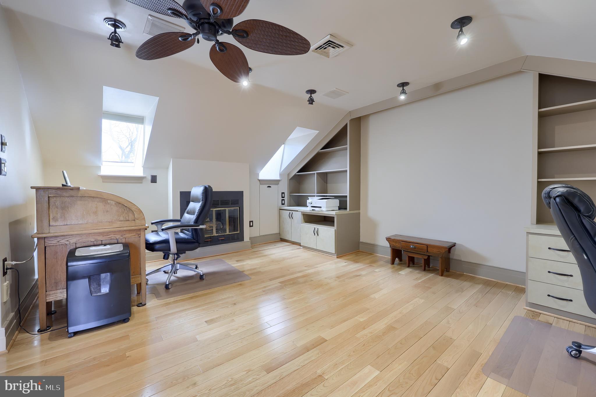 WILLOW VALLEY CONDOS - Residential