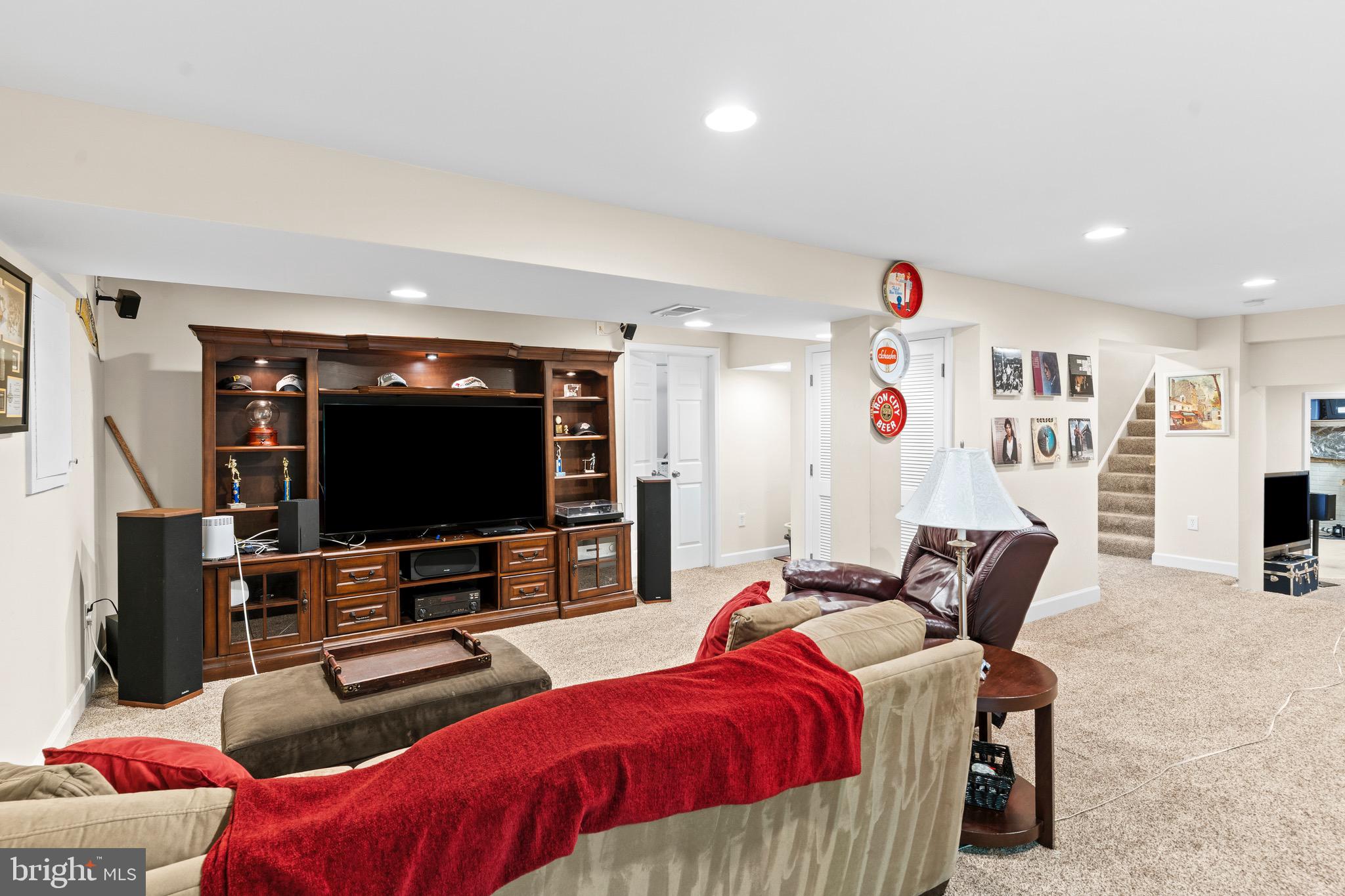 LAKEWOOD HILLS - Residential