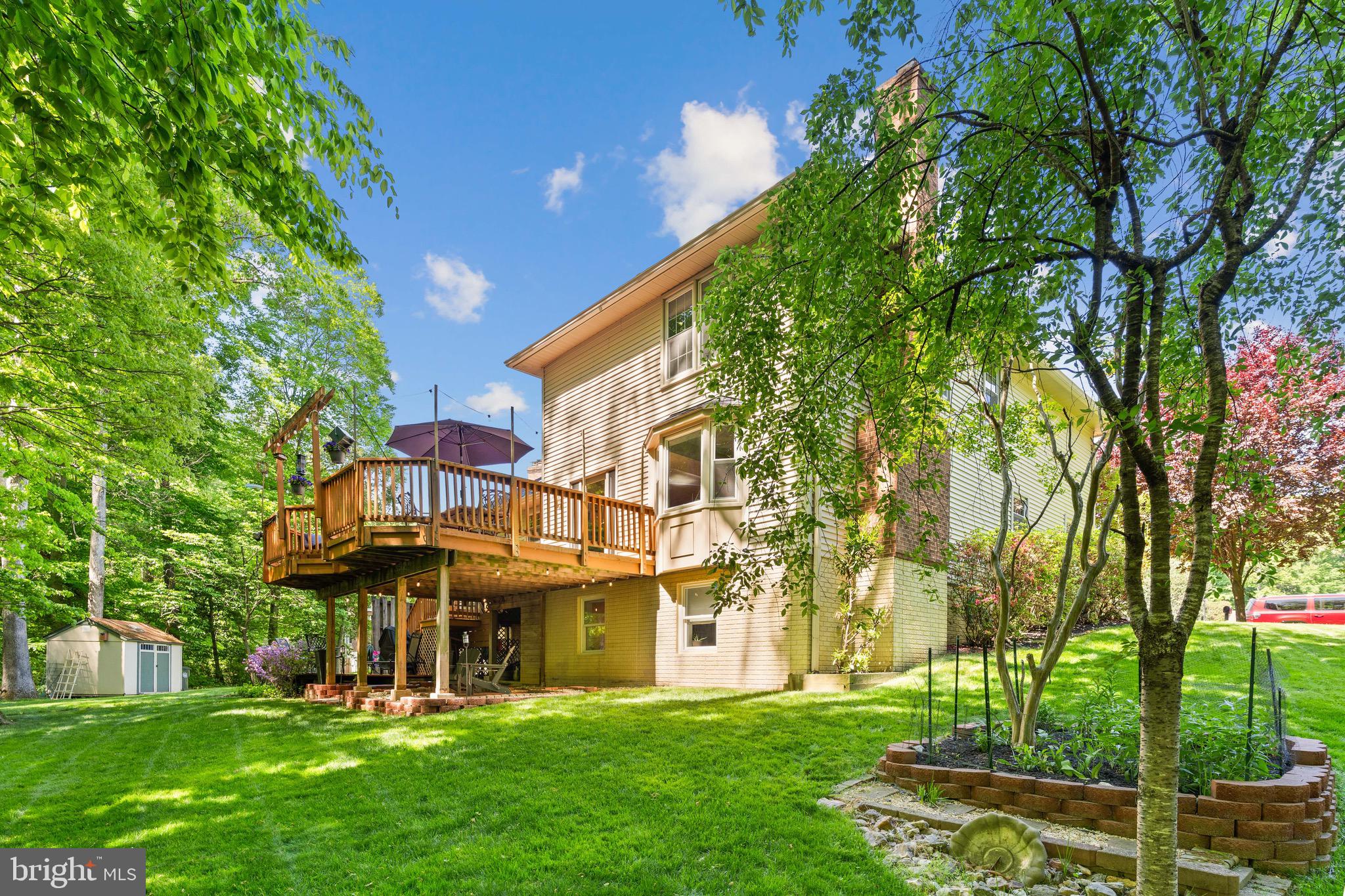 LAKEWOOD HILLS - Residential
