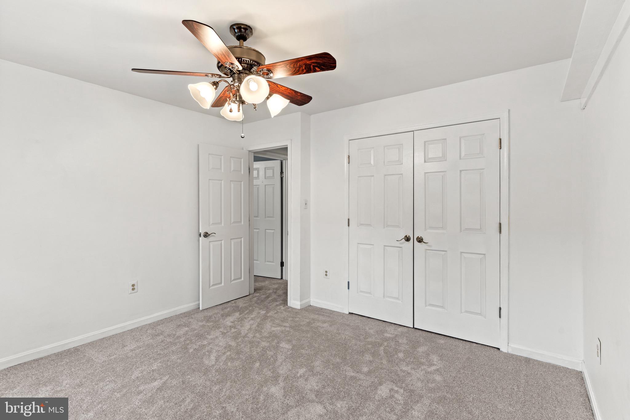 LAKEWOOD HILLS - Residential