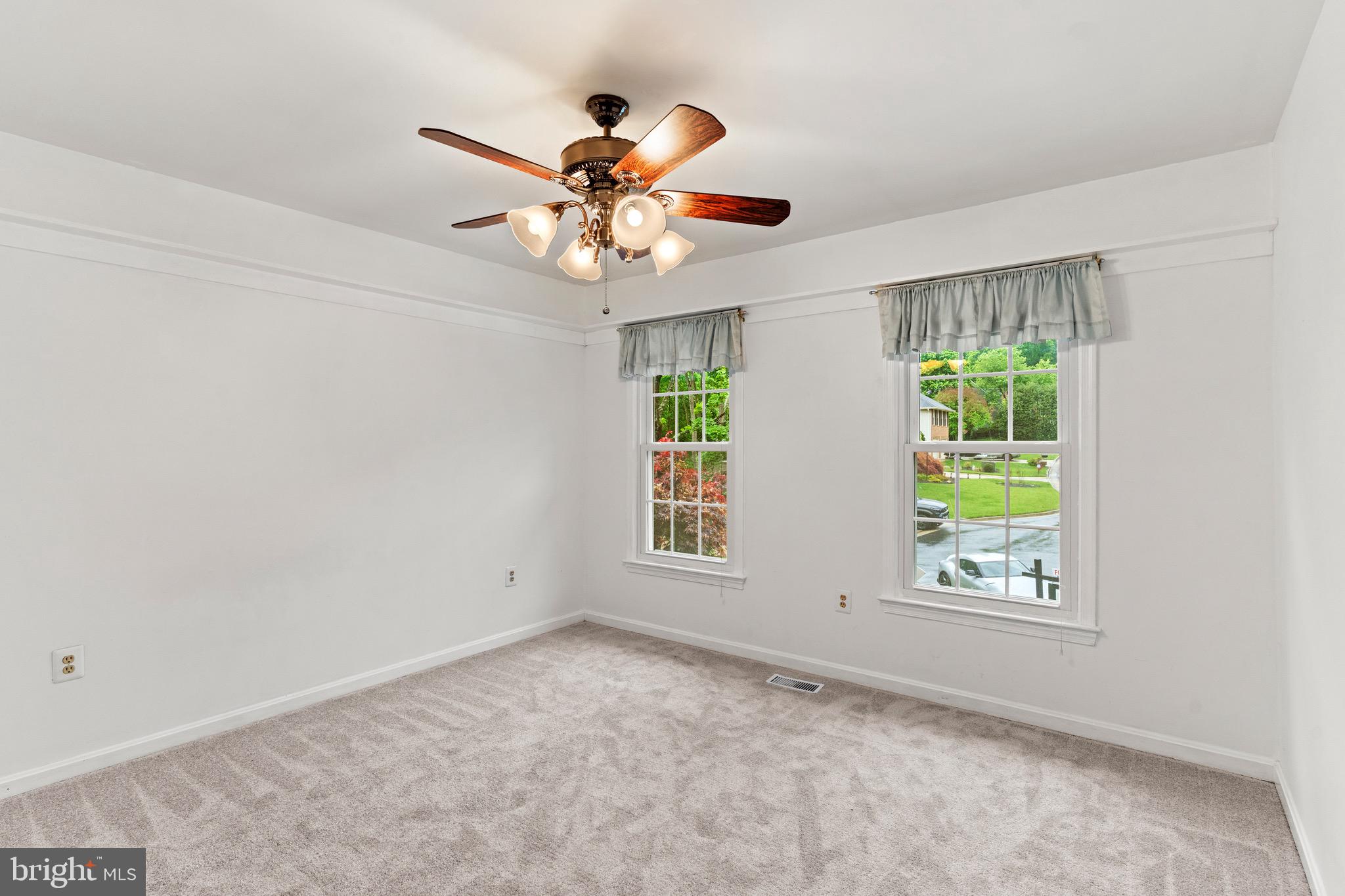 LAKEWOOD HILLS - Residential