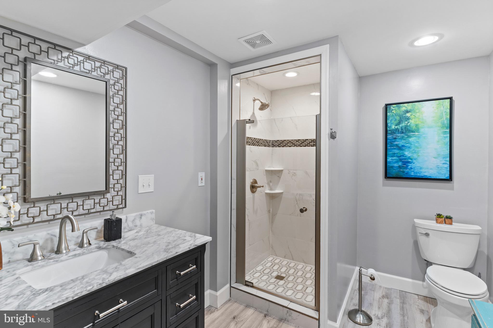 LAKEWOOD HILLS - Residential