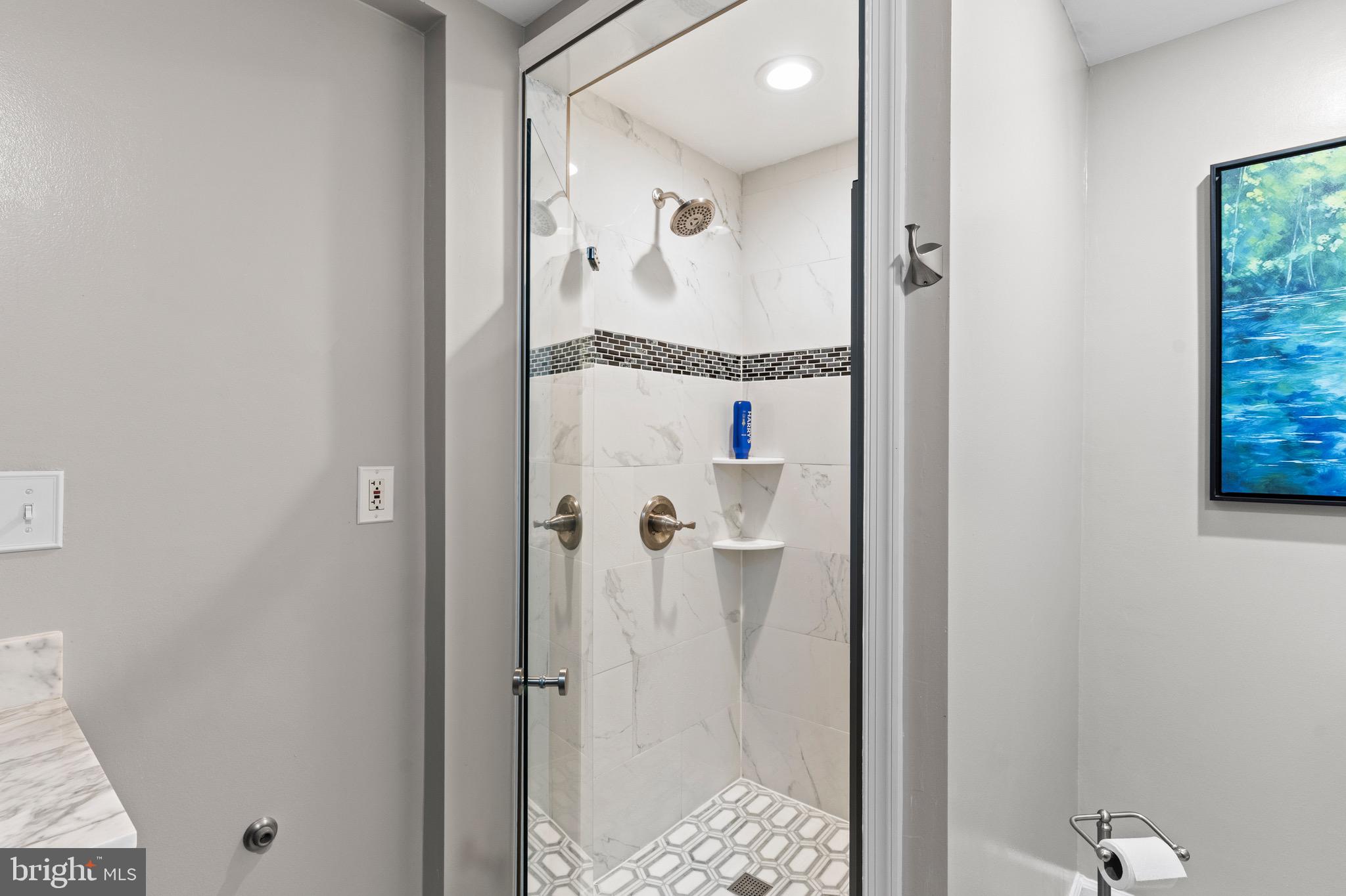 LAKEWOOD HILLS - Residential