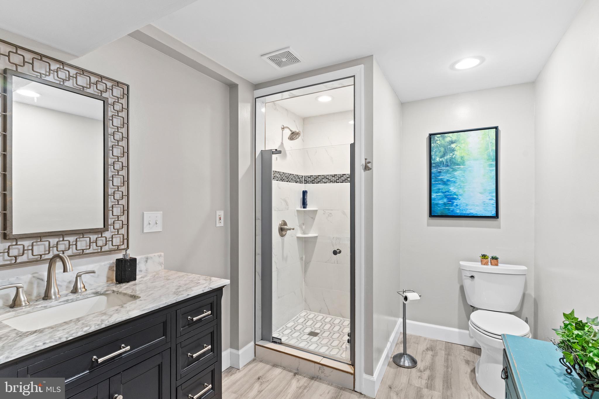 LAKEWOOD HILLS - Residential