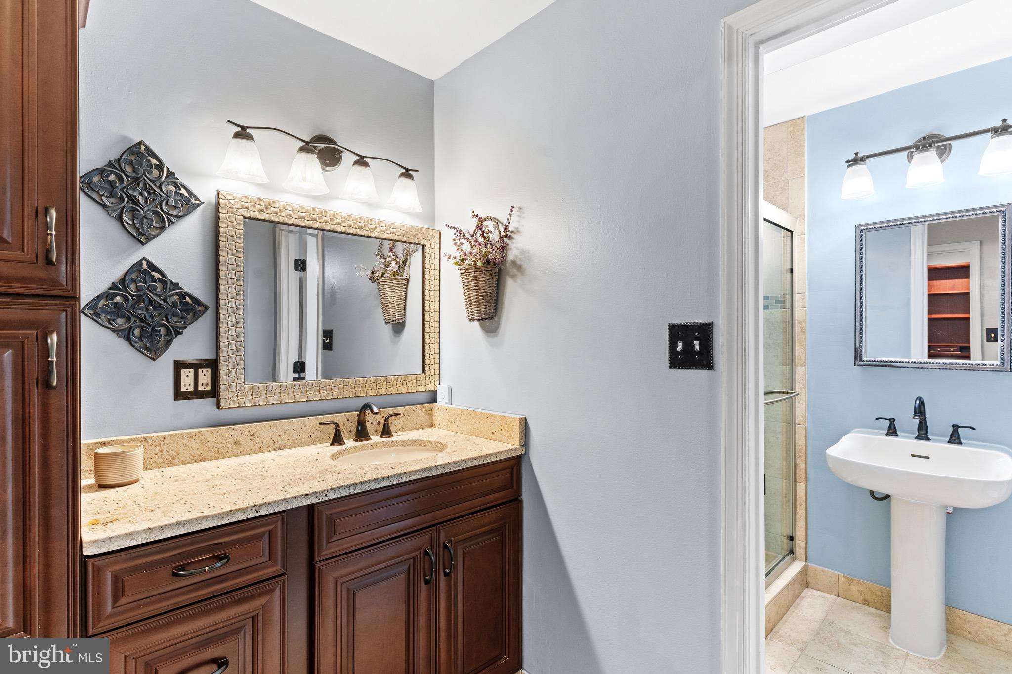 LAKEWOOD HILLS - Residential