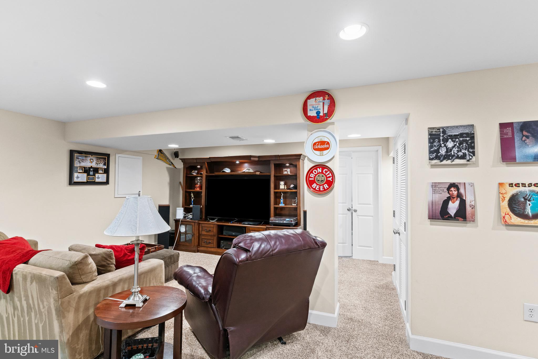 LAKEWOOD HILLS - Residential
