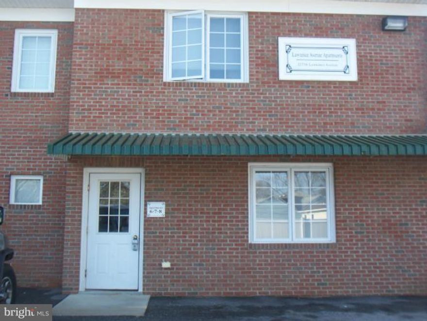Real neat and clean 1 bedroom 1 bath apartment in downtown Leonardtown.Rent includes all appliances including washer and dryer.Water, sewer, trash and parking are also included.Good credit is a must.Nice apartments!! Apartment 8