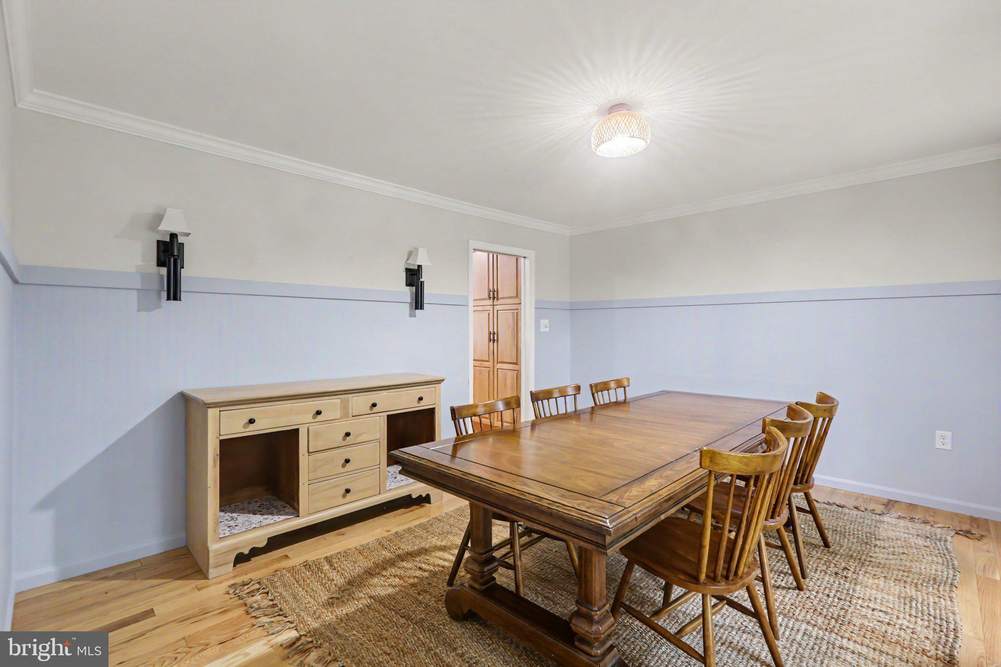 2231 MOCKINGBIRD ROAD
