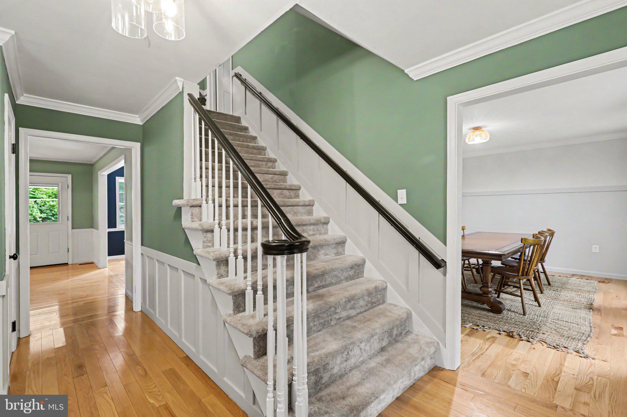 2231 MOCKINGBIRD ROAD