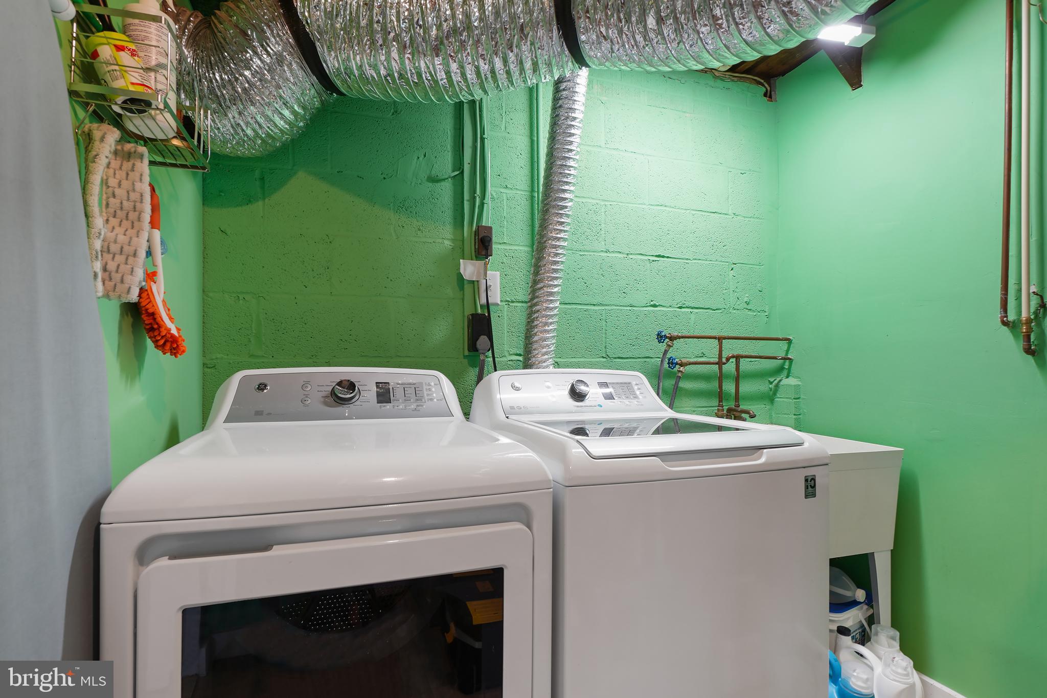 CARROLL KNOLLS - Residential