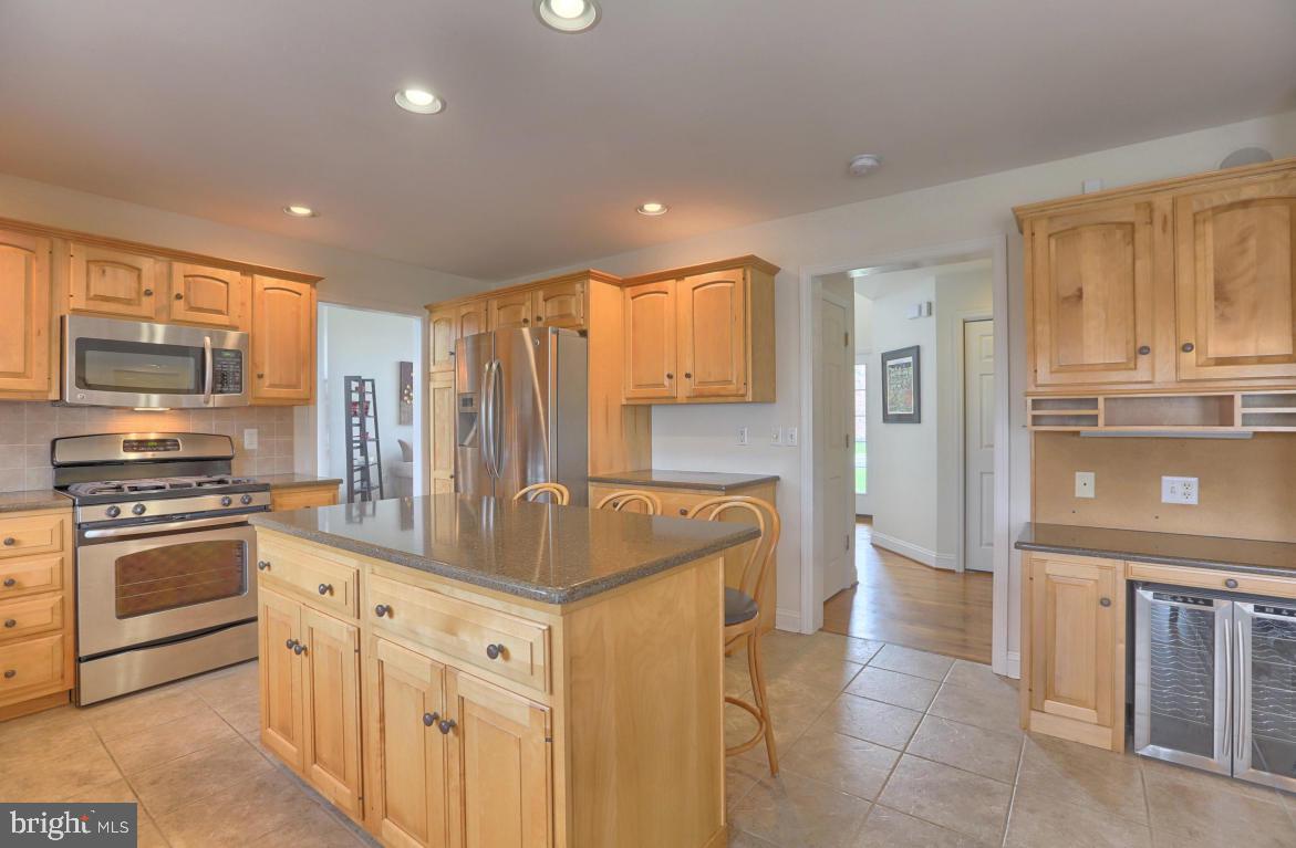 OLDE FIELD - Residential