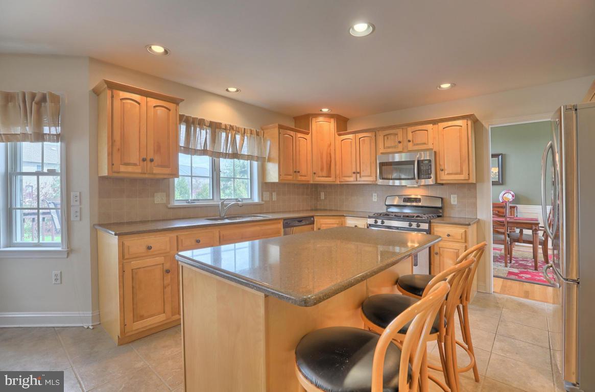 OLDE FIELD - Residential