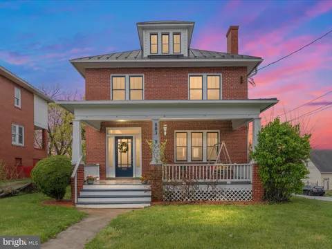 803 Berryville Avenue, Winchester, VA 22601 - MLS#: VAWI2007490