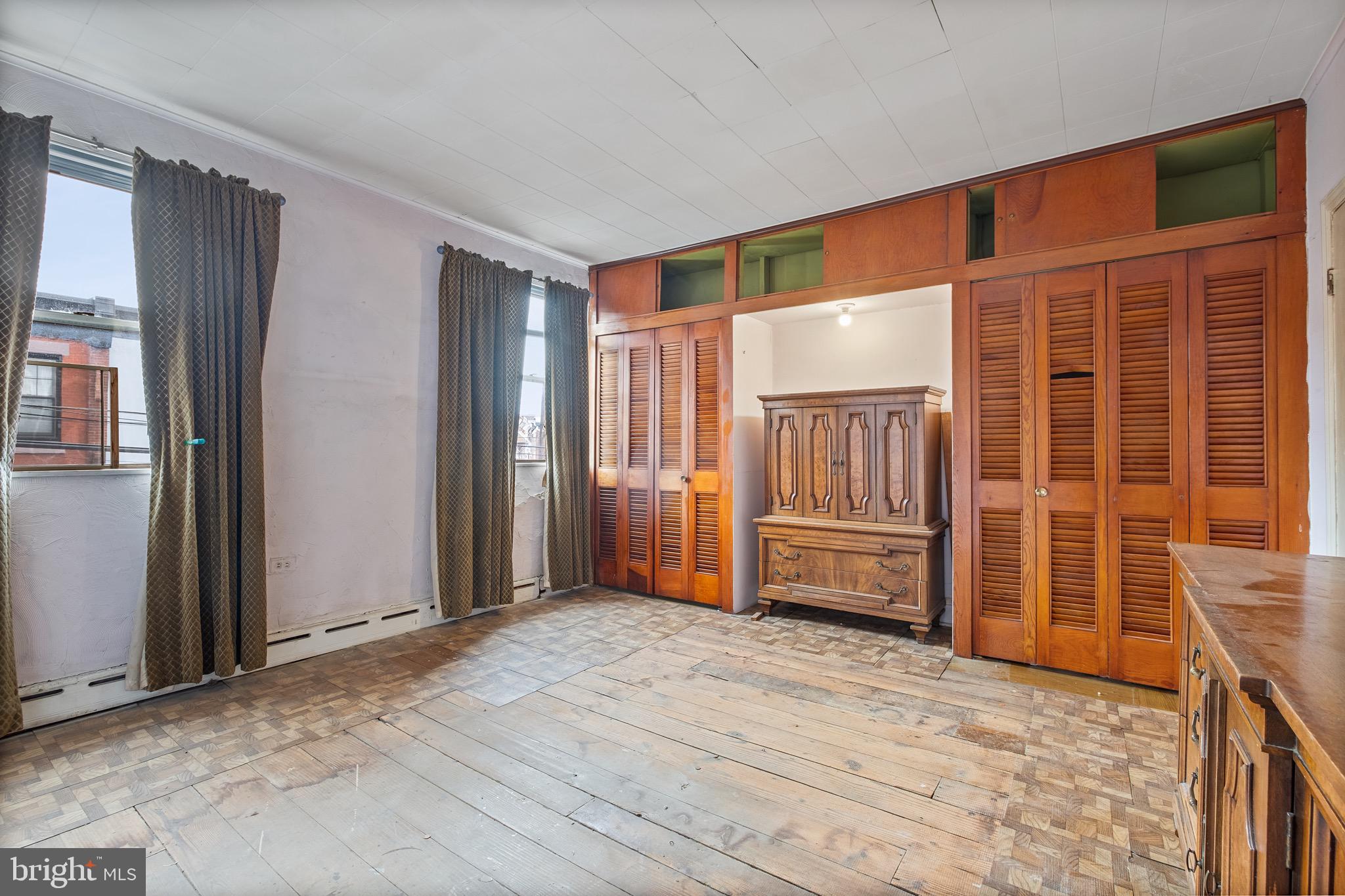 PASSYUNK SQUARE - Residential